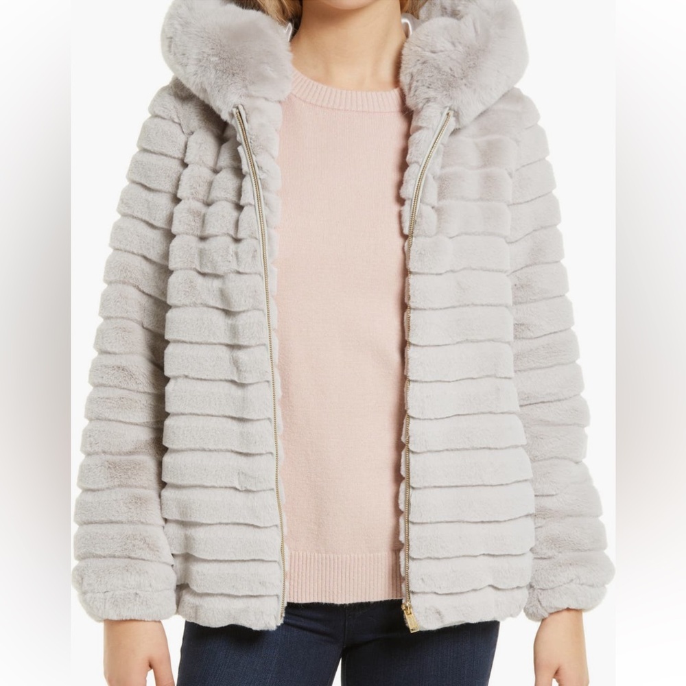 Nordstrom Faux Fur Coat 🤍